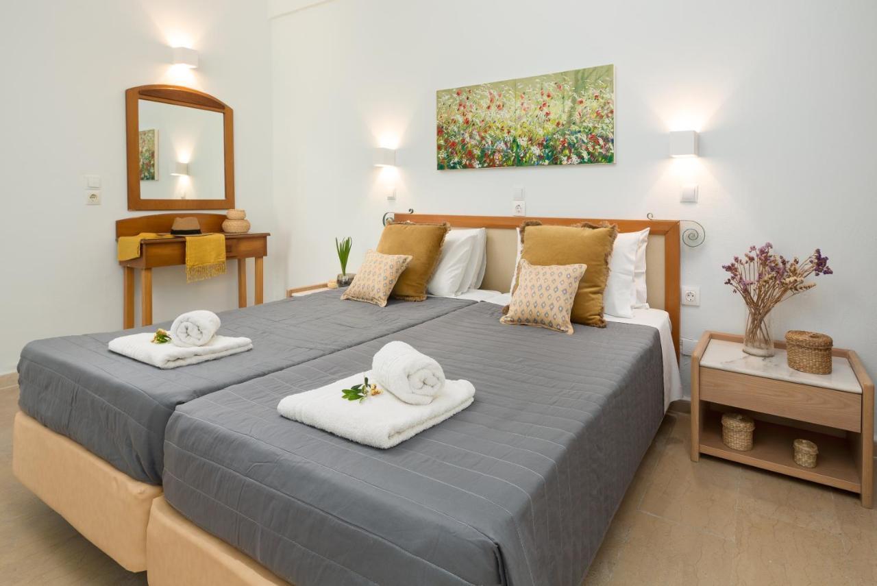 Finata Studios (Adults Only) Kavos Luaran gambar